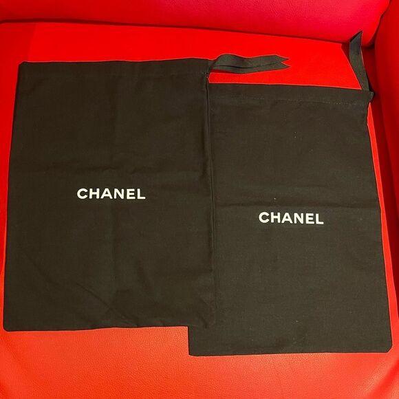 Chanel dust bags - Picture 1 of 4